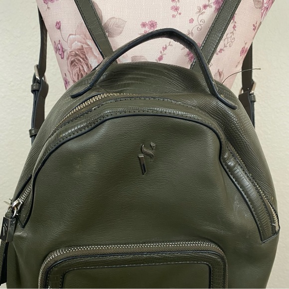 Simply Vera Olive Green Faux Leather Scale Embellished Zip Backpack Purse - Picture 2 of 14